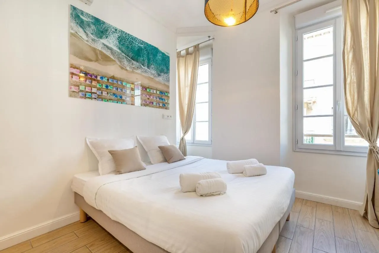 Appartement Agences des Résidences - Rue Commandant André Cannes France